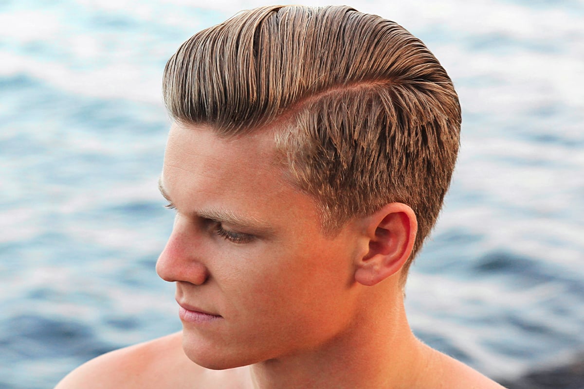 Proteggi i tuoi capelli in estate: i consigli per prevenire danni da sole e mare