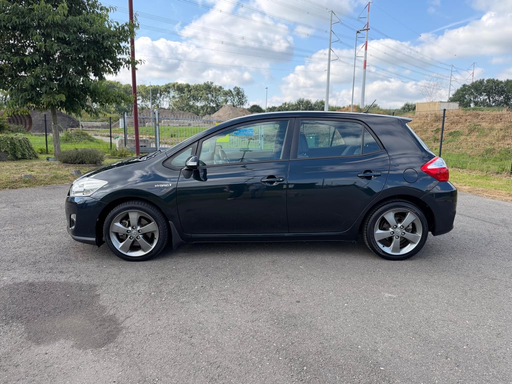 TOYOTA AURIS - Image 7