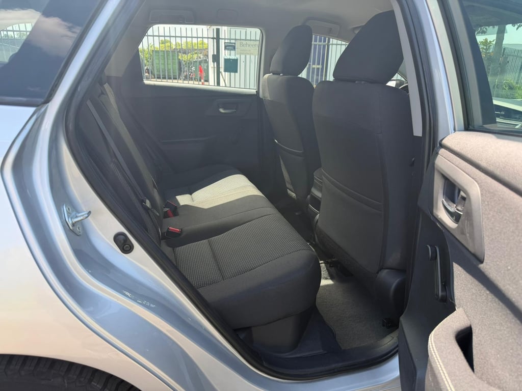 TOYOTA AURIS TOURING SPORTS - Image 14
