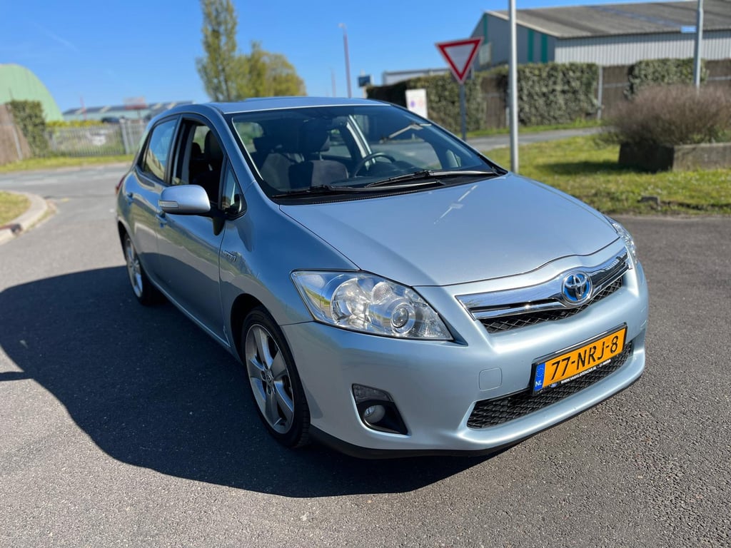 TOYOTA AURIS - Image 7