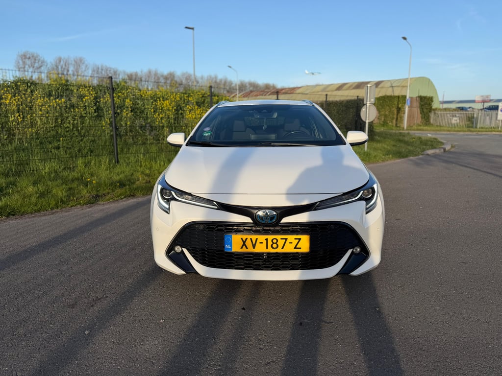 TOYOTA, COROLLA TOURING SPORTS