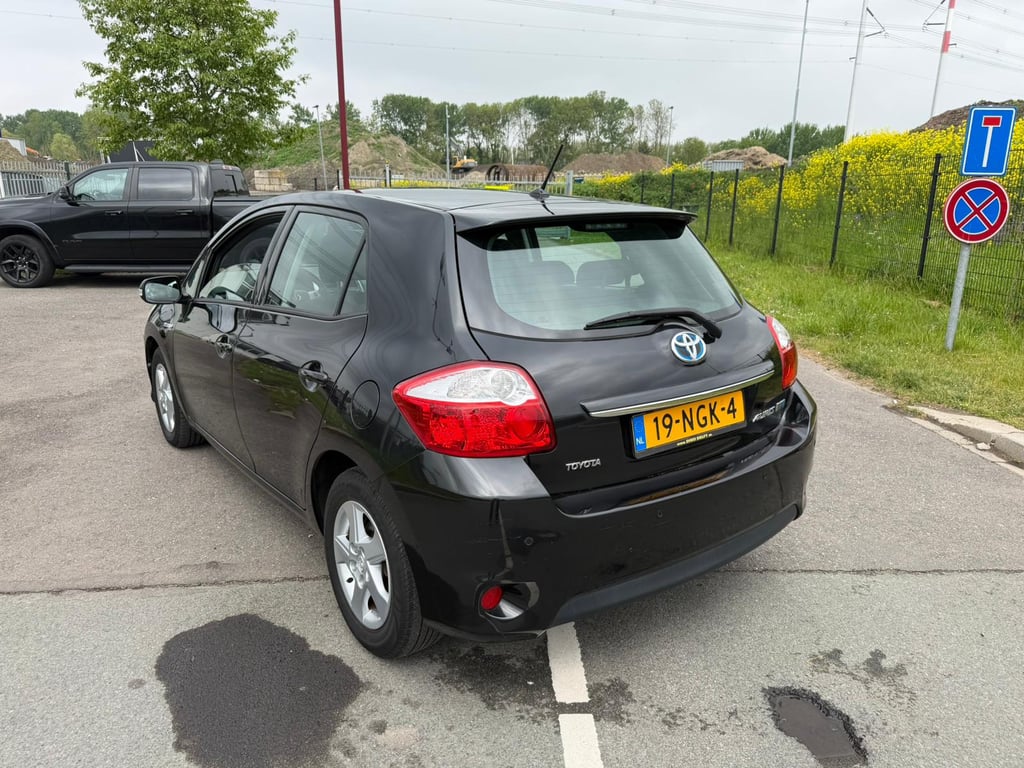 TOYOTA  AURIS - Image 5