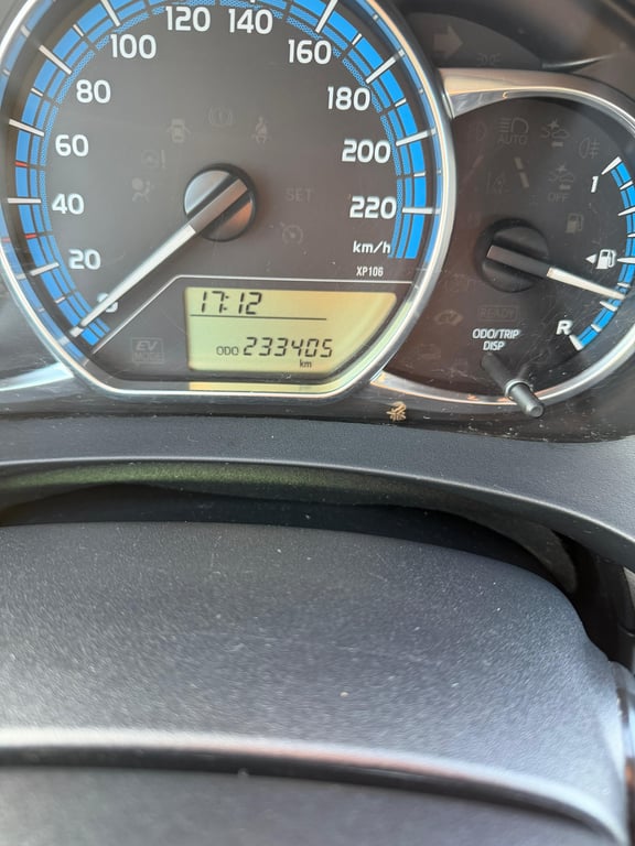 TOYOTA YARIS - Image 21