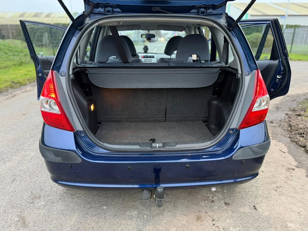 HONDA JAZZ - Image 9