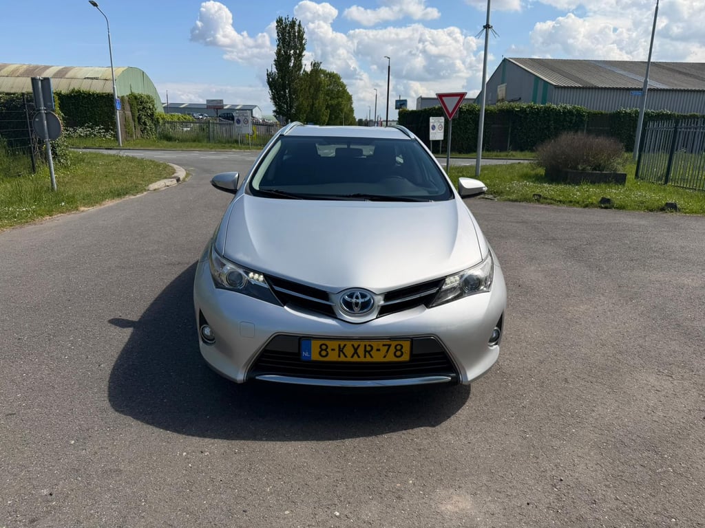 TOYOTA, AURIS TOURING SPORTS