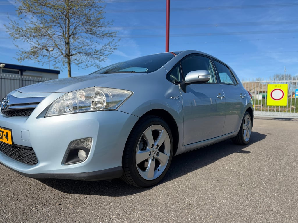 TOYOTA AURIS - Image 3