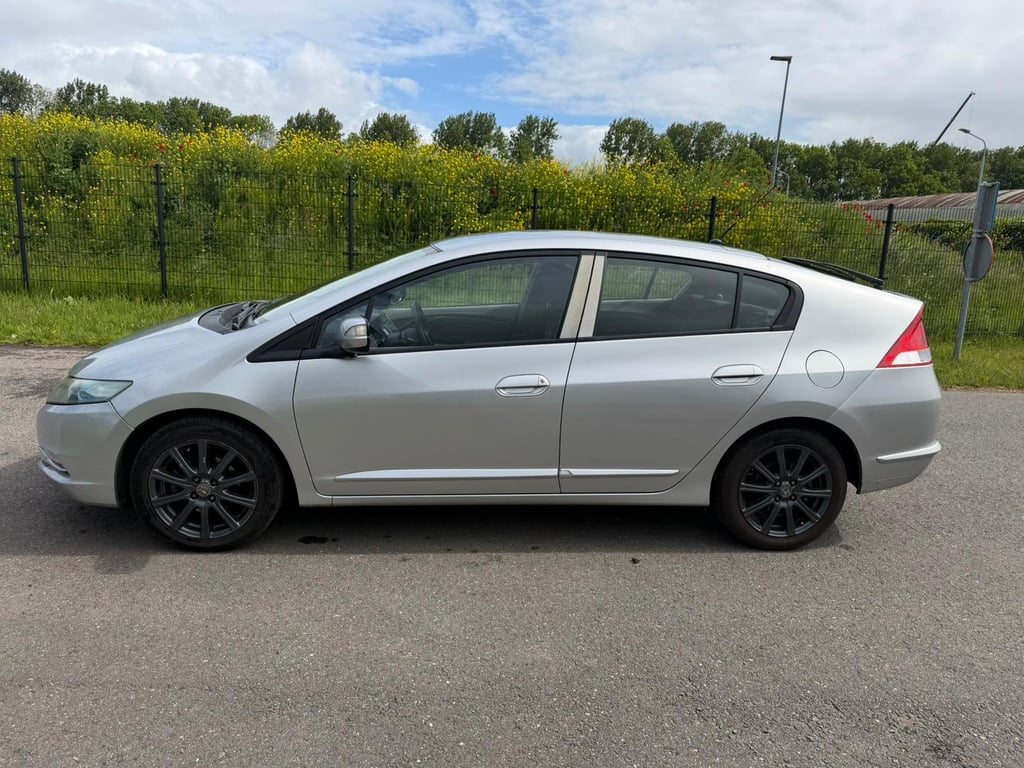 HONDA INSIGHT - Image 9