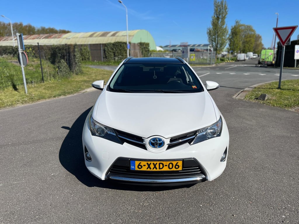 TOYOTA, AURIS TOURING SPORTS