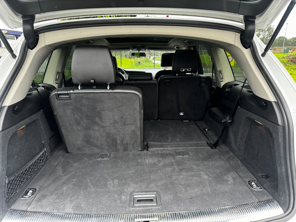 AUDI Q7 - Image 11