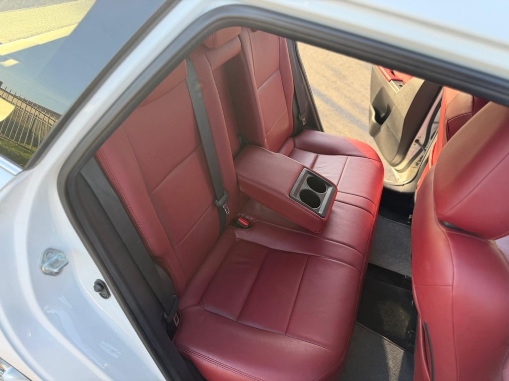 TOYOTA AURIS TOURING SPORTS - Image 20