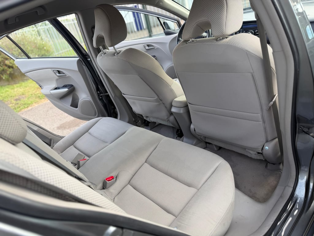HONDA INSIGHT - Image 8