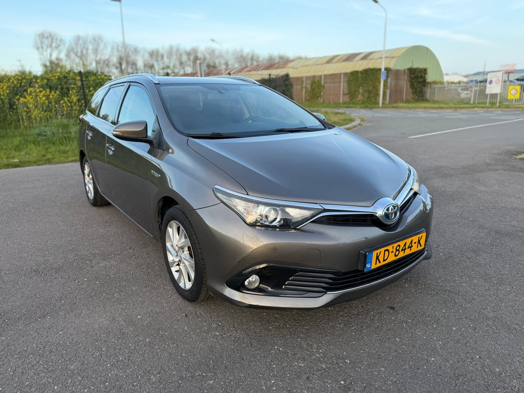 TOYOTA AURIS TOURING SPORTS - Image 5