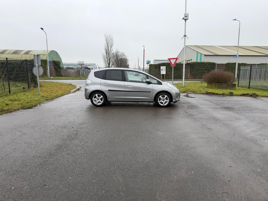 HONDA JAZZ - Image 16