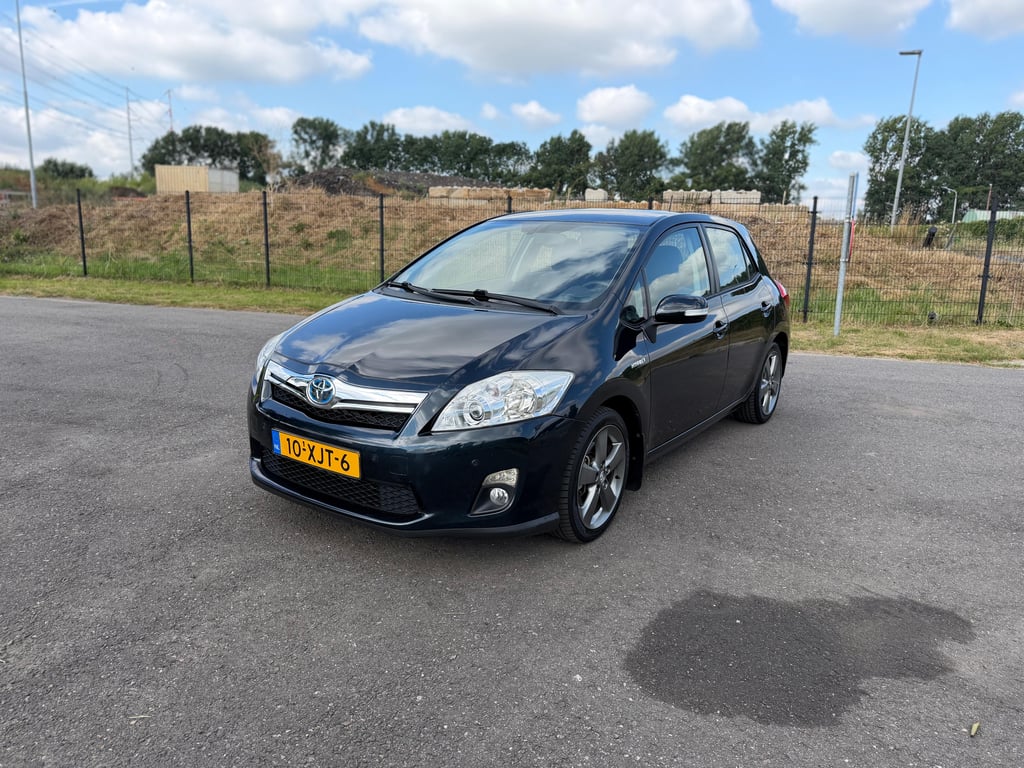 TOYOTA AURIS - Image 4
