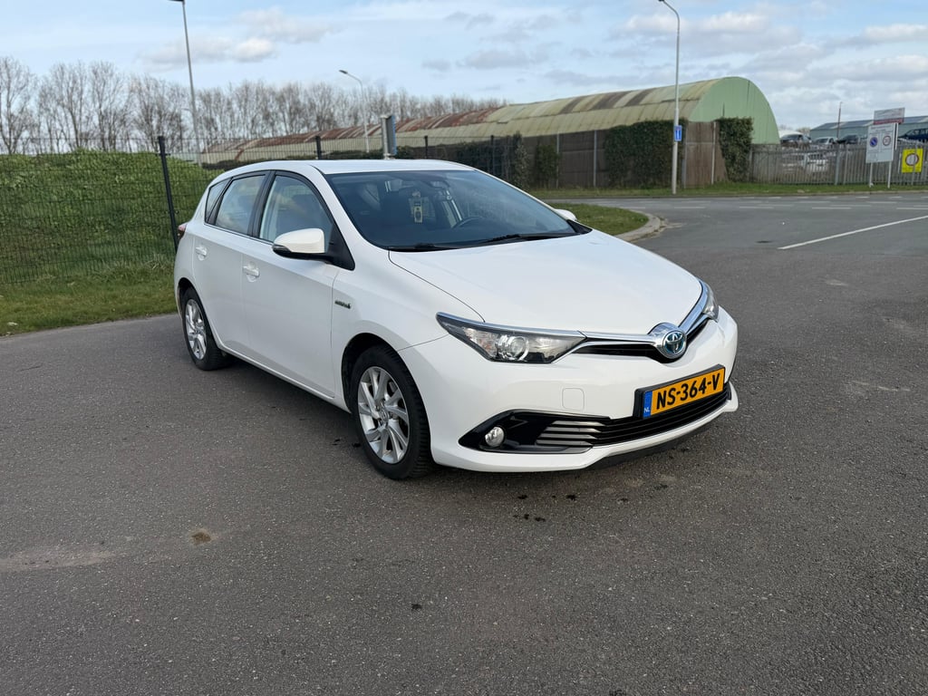 TOYOTA AURIS - Image 7