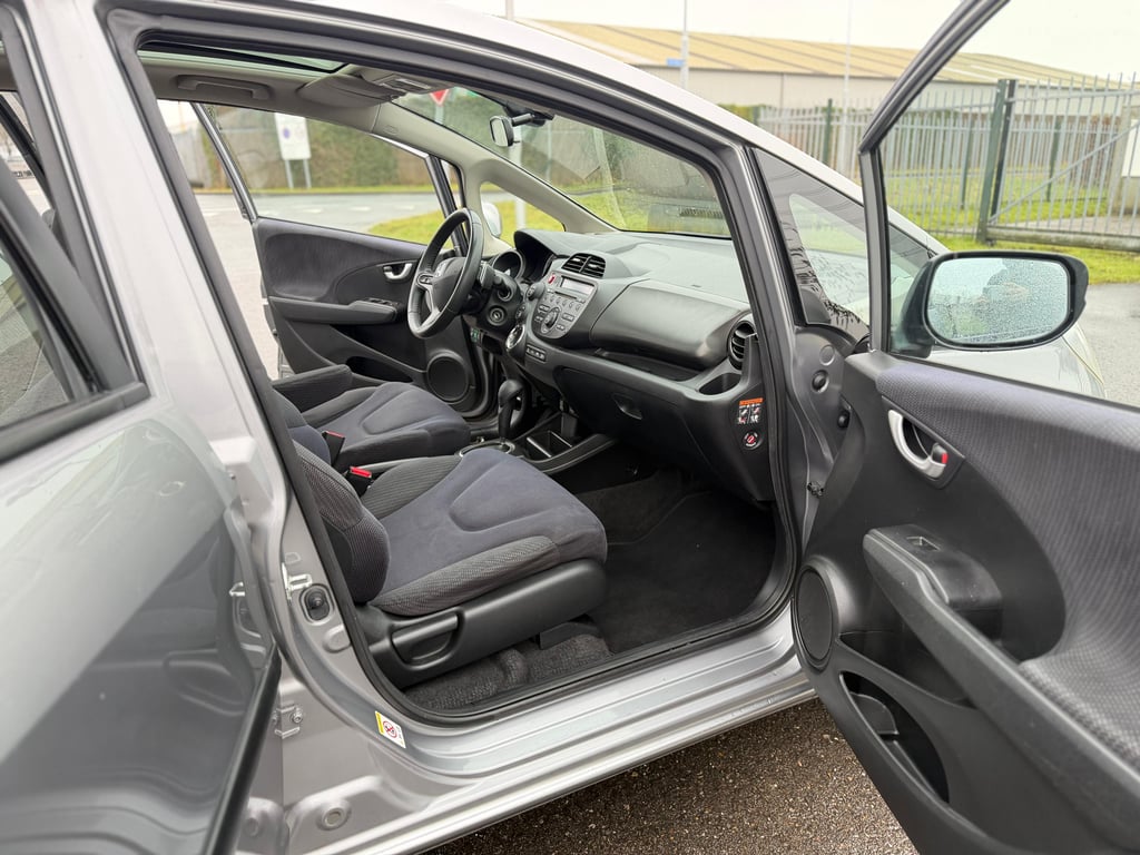HONDA JAZZ - Image 27
