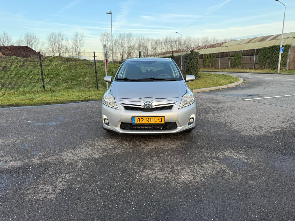 TOYOTA AURIS - Image 2