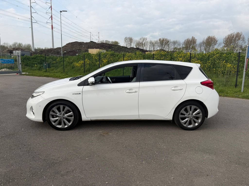 TOYOTA AURIS - Image 3