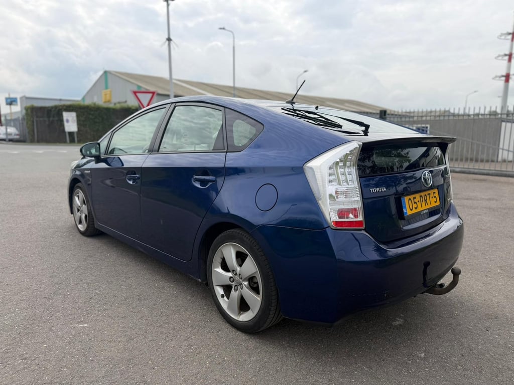 TOYOTA AURIS - Image 8