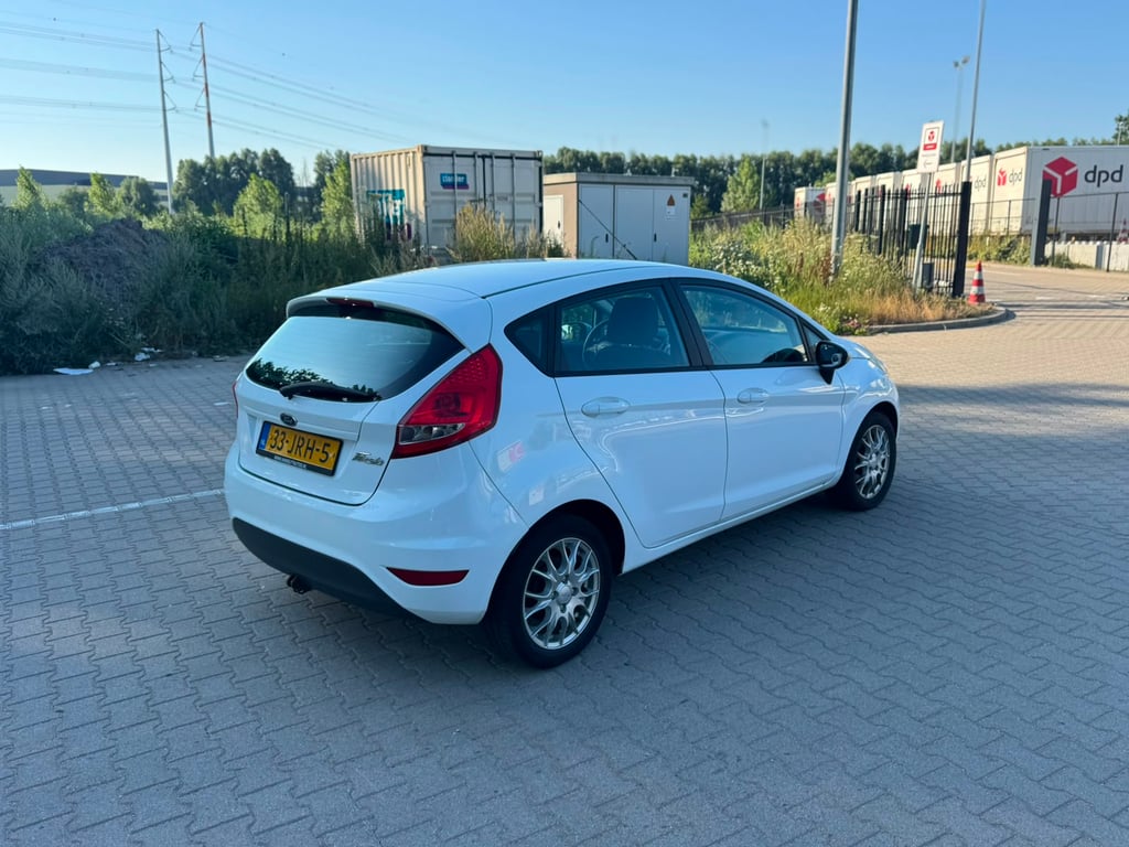 FORD FIESTA - Image 5