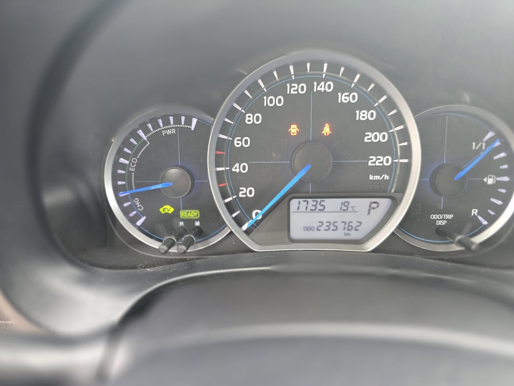 TOYOTA YARIS - Image 19