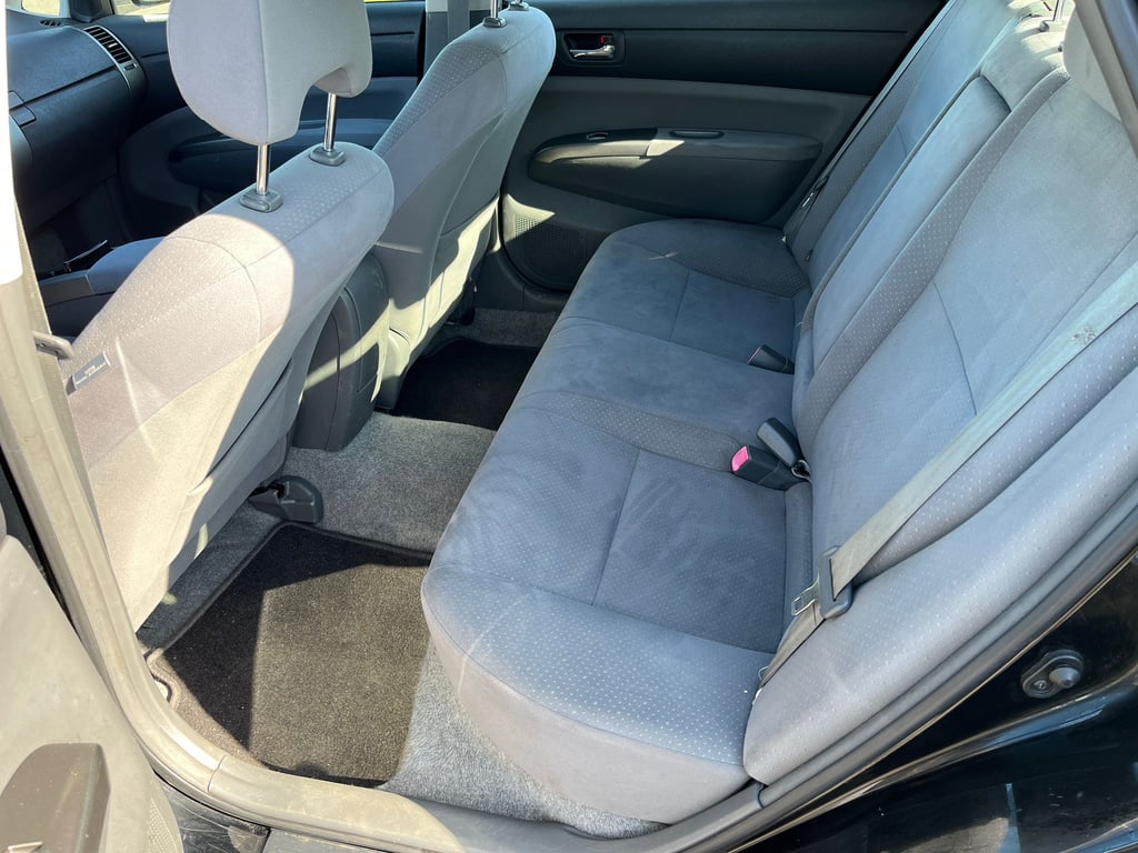 TOYOTA PRIUS - Image 10