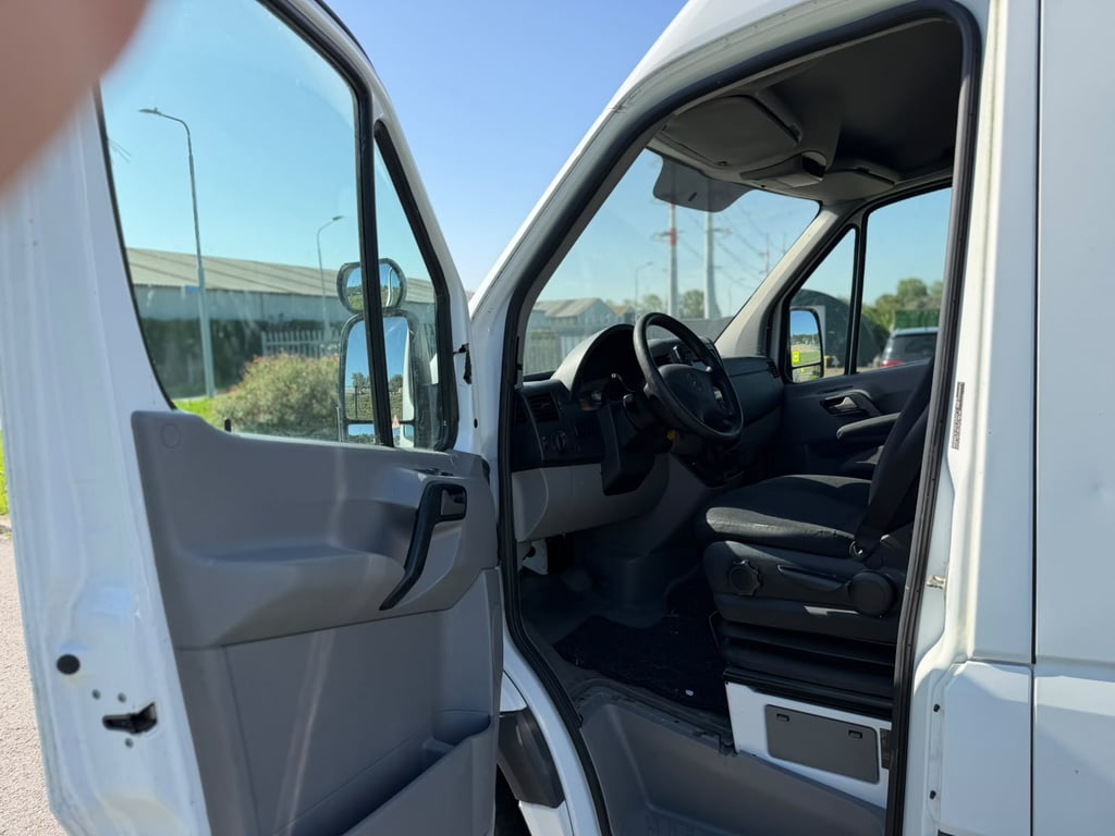 MERDECES BENZ SPRINTER - Image 11