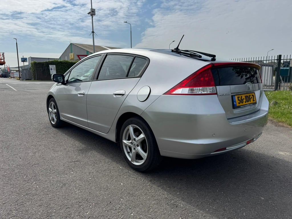 HONDA  INSIGHT - Image 10