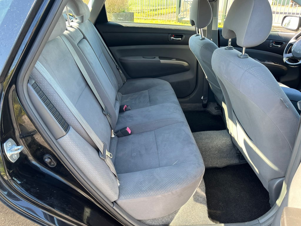 TOYOTA PRIUS - Image 11