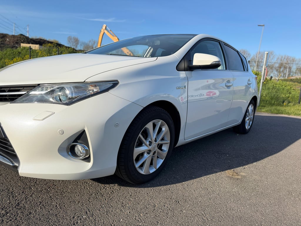 TOYOTA PRIUS - Image 3