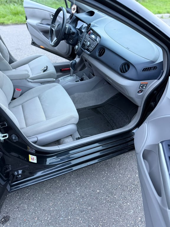 HONDA INSIGHT - Image 12