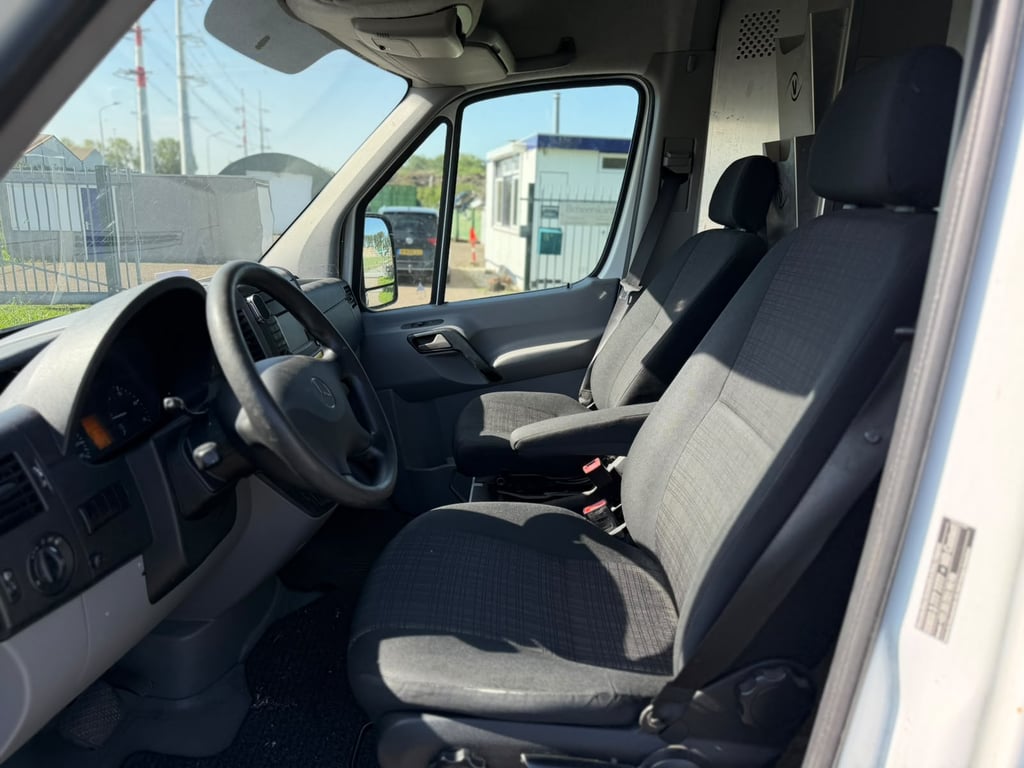 MERDECES BENZ SPRINTER - Image 13