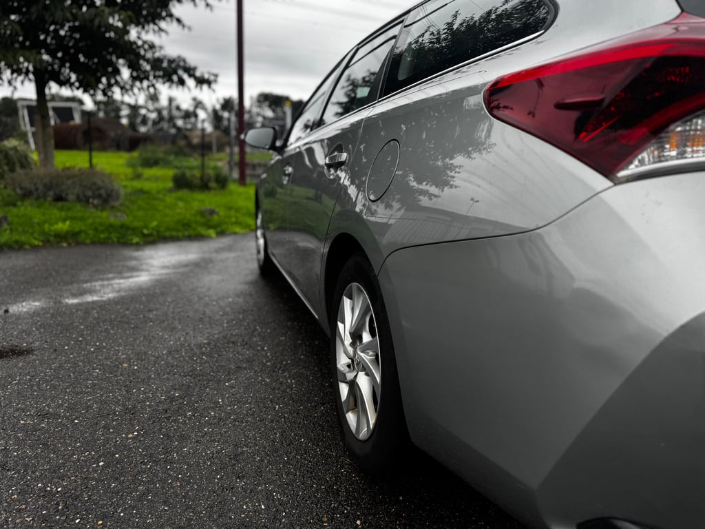 TOYOTA AURIS TOURING SPORTS - Image 7