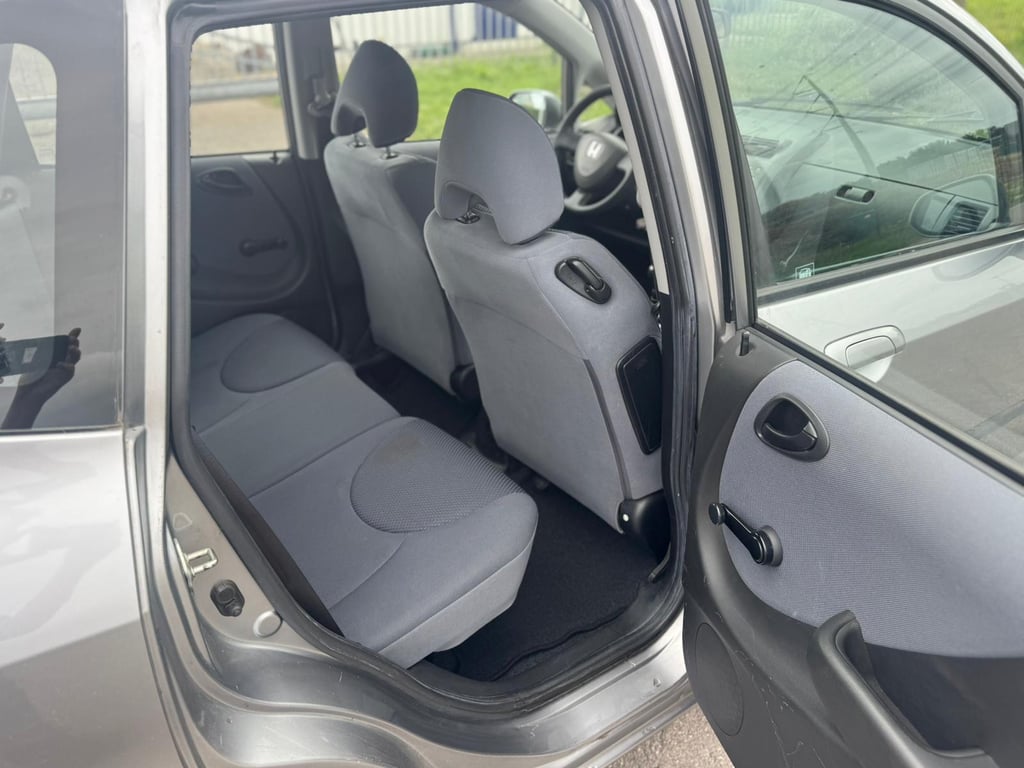 HONDA JAZZ - Image 9