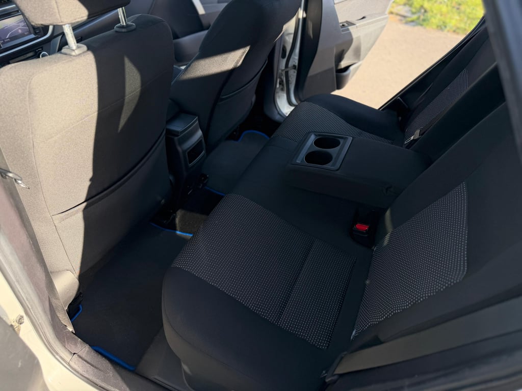 TOYOTA PRIUS - Image 16