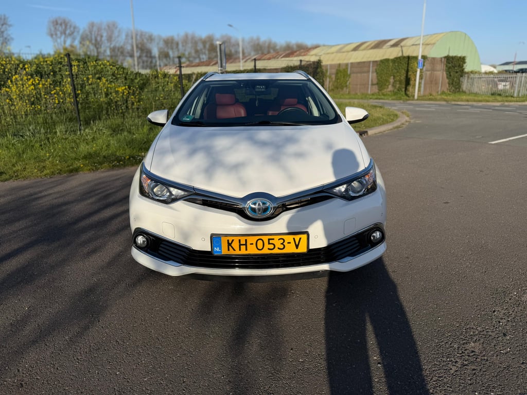 TOYOTA, AURIS TOURING SPORTS