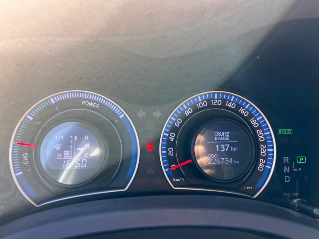 TOYOTA AURIS - Image 18