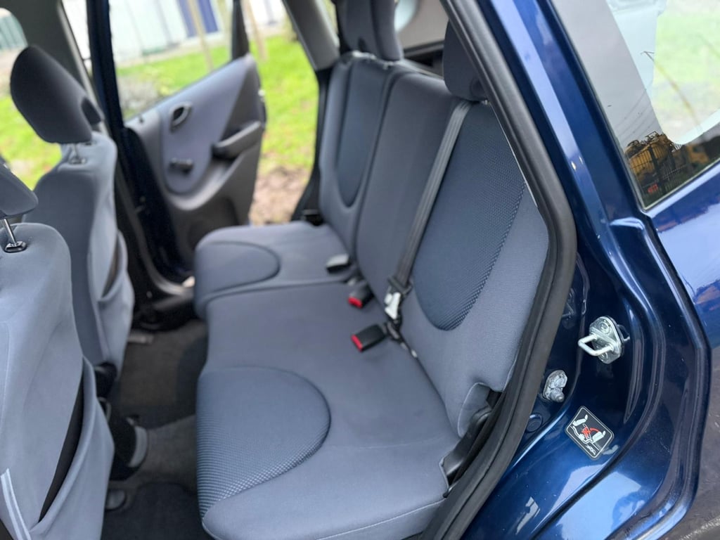 HONDA JAZZ - Image 12