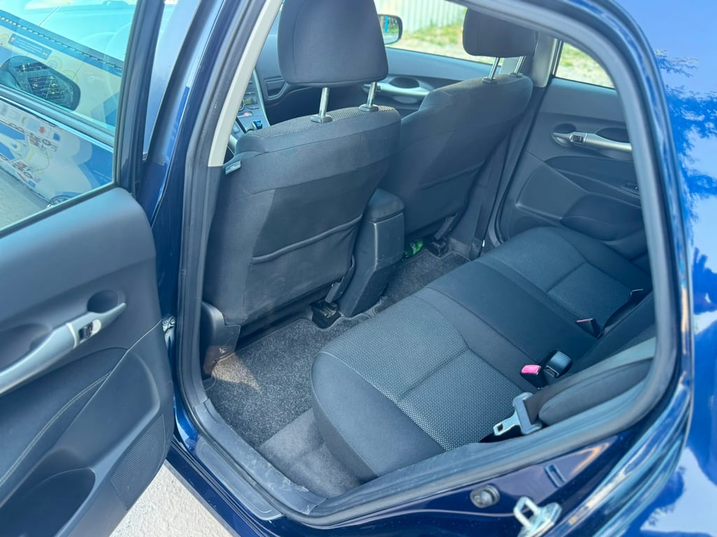 TOYOTA AURIS - Image 11