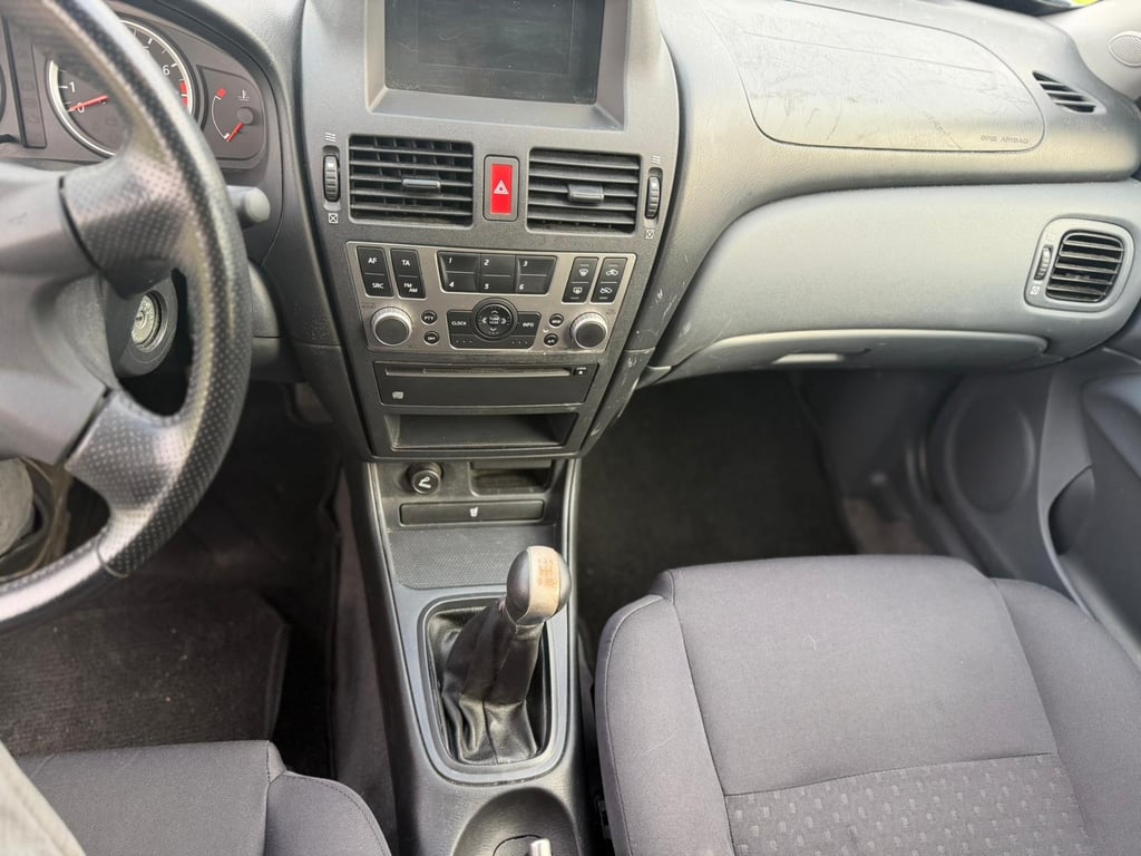 NISSAN ALMERA - Image 14