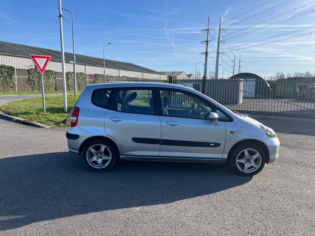 HONDA JAZZ - Image 7