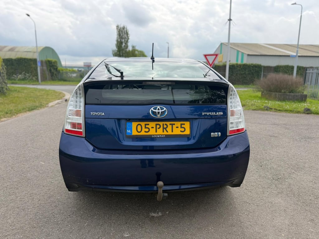 TOYOTA AURIS - Image 9