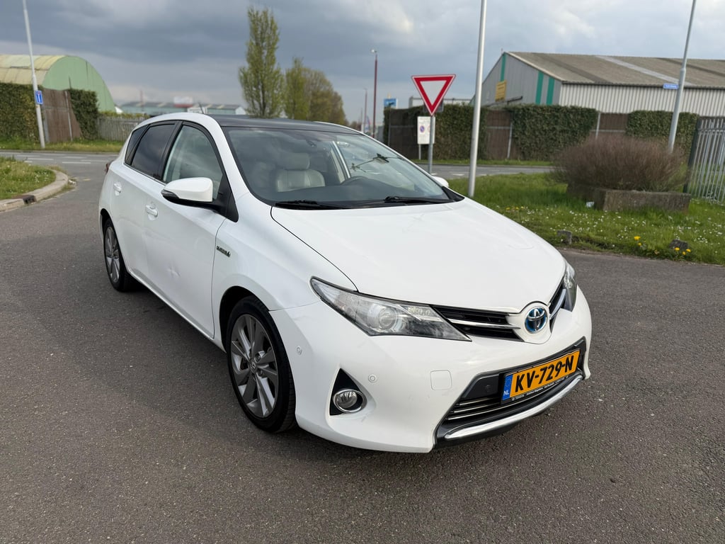 TOYOTA AURIS - Image 6