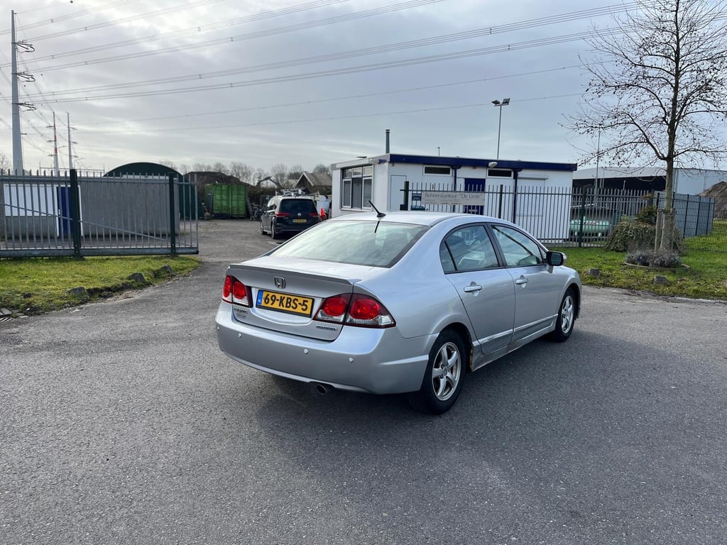 HONDA CIVIC - Image 16