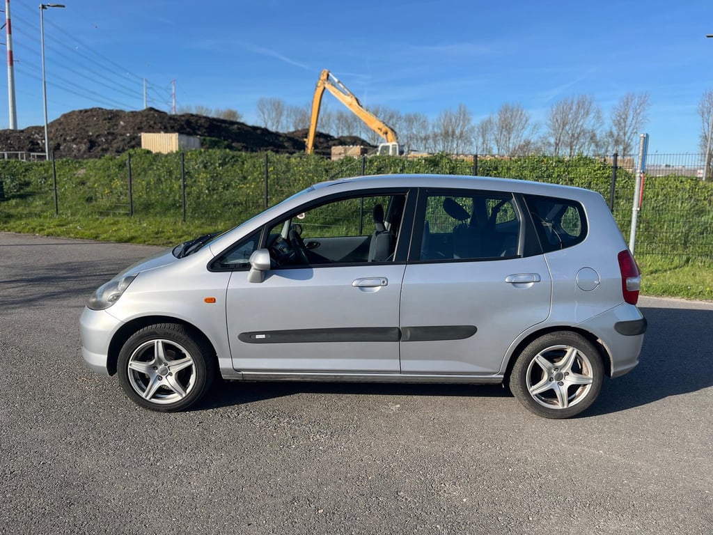 HONDA JAZZ - Image 4