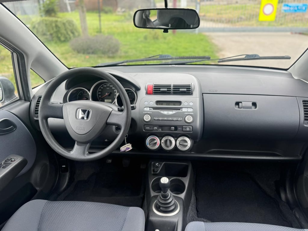 HONDA JAZZ - Image 13