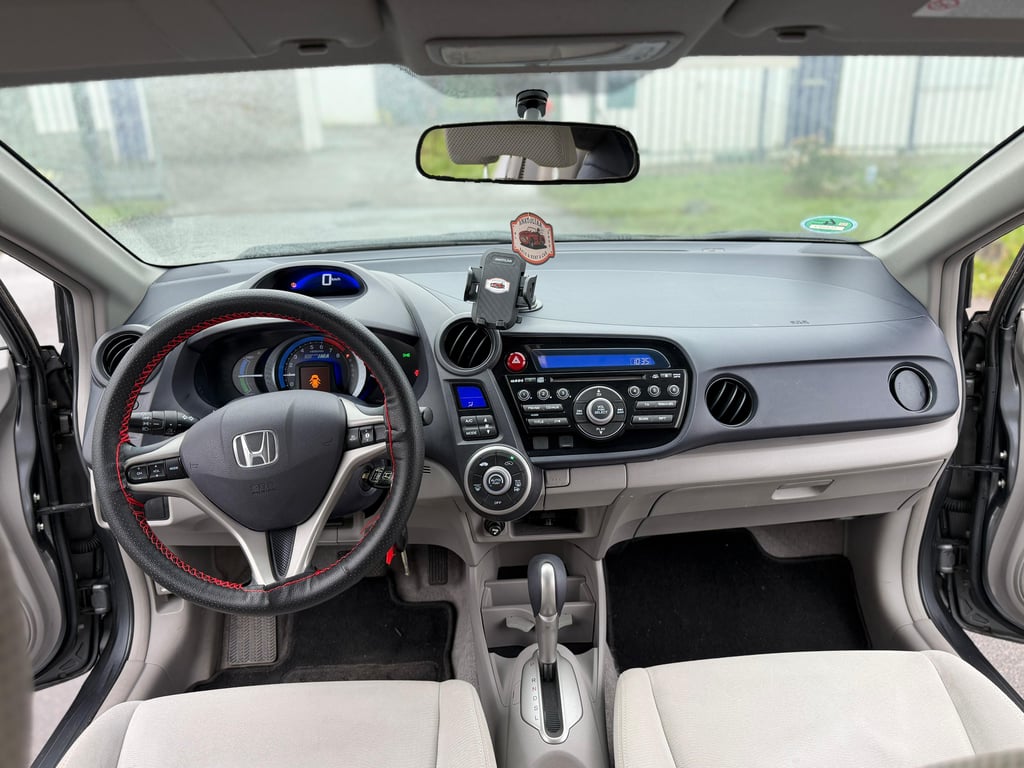 HONDA INSIGHT - Image 18