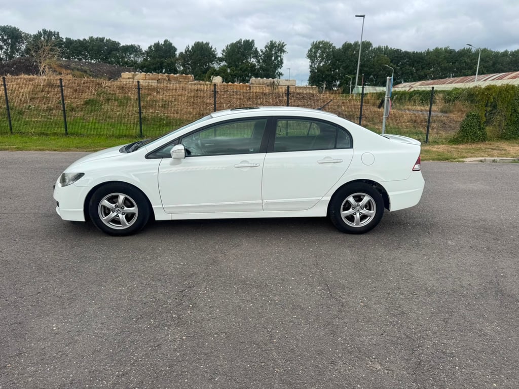 HONDA CIVIC - Image 6