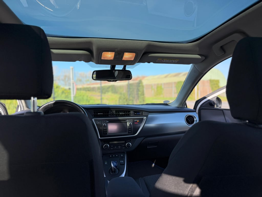 TOYOTA PRIUS - Image 22