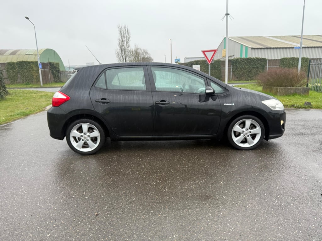 TOYOTA AURIS - Image 3